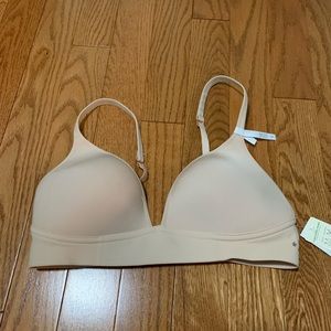 BRAND NEW Aerie wireless bra